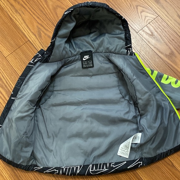 Nike Therma boys full zip puffer hoodie padded mock vest jacket black / volt M - Picture 7 of 13